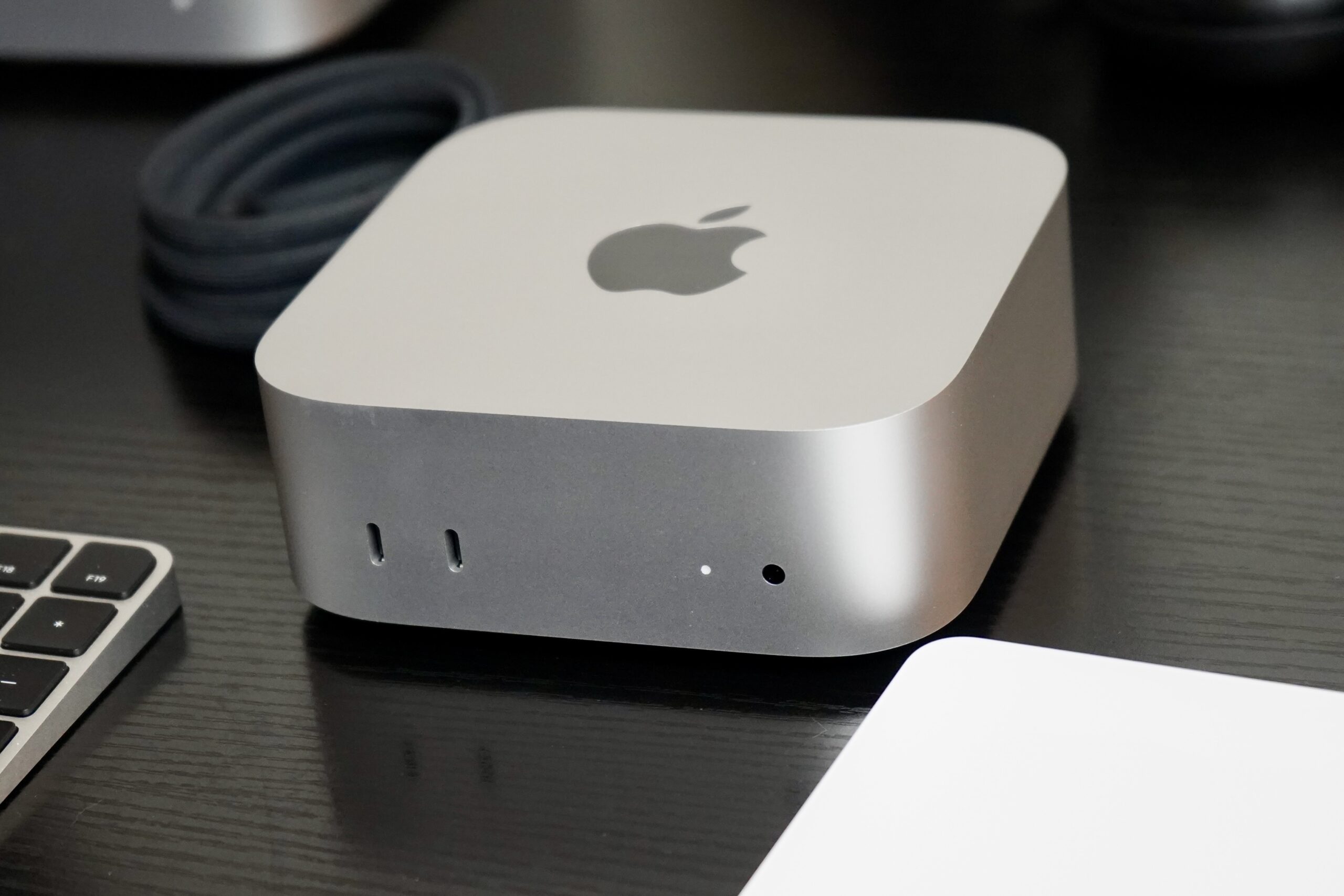 M4-Mac-mini-hero-1