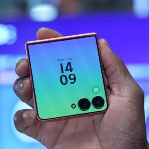 Samsung-Galaxy-Z-Flip-7-21-1200x