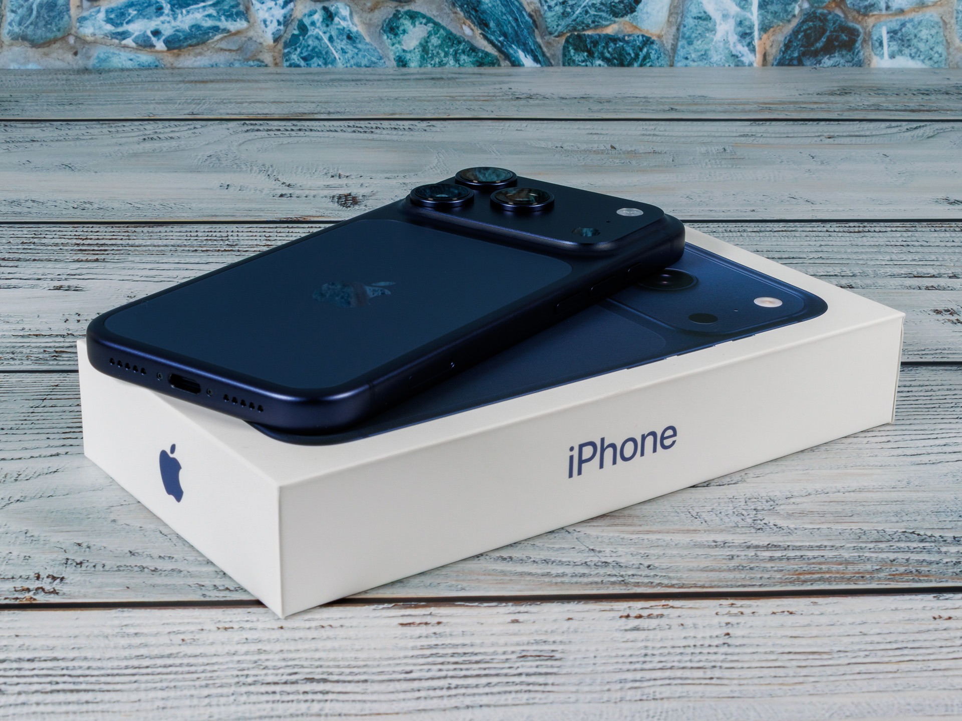 apple-iphone-17-pro-review-2025-2